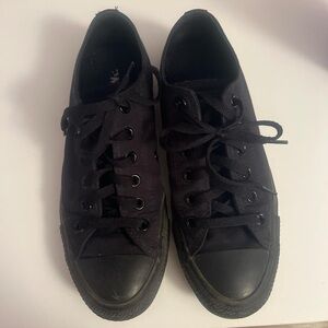 Black converse